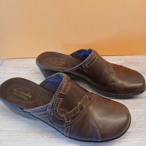 Women's Clarks Bendables Brown Slip-on Clogs, Size 6M
